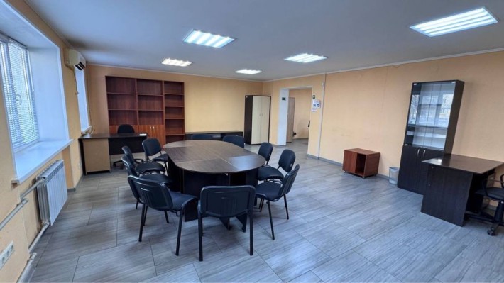 Аренда офисного помещения 100 м² на ул. Васильевской - фото 1