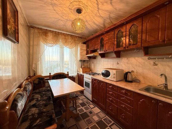 Продаж 4 кім квартири у Новояворівську цегляний будинок Новояворівськ