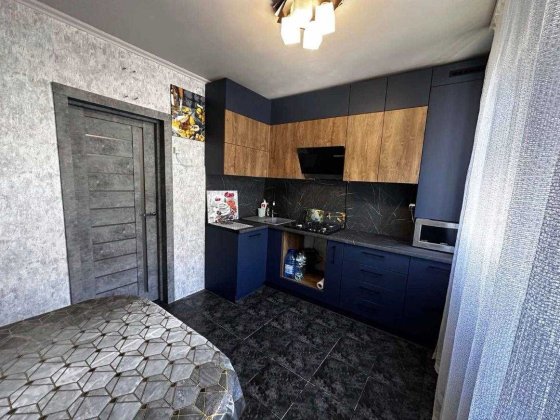 Продам 3-кімнатну квартиру з ремонтом та АГВ на Котовського! До моря 15 хвилин! Фонтанка