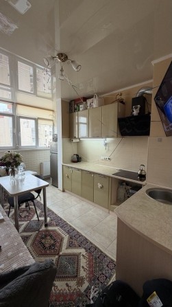 Продам євродвушку в ЖК Райдужний 47 м2 з ремонтом, генератор. Можна під Ваучер (332-760) - фото 1
