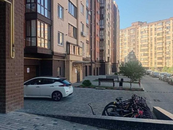 Двушка в спальном районе по отличной цене Крыжановка
