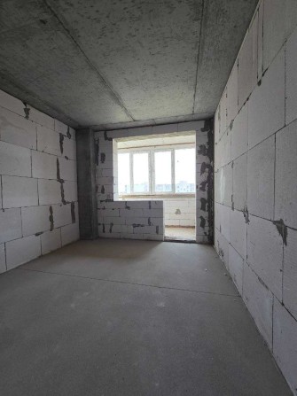 Продам 3-комнатную   квартиру в новом комплексе на Сахарова "ЭКО Соларис" - фото 1