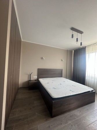 Продам 2 комнатную квартиру в ЖК Радужный - фото 1