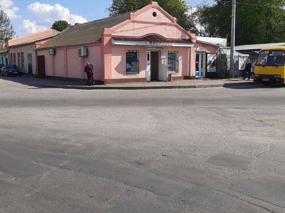 Здається просторе комерційне приміщення 150 м² у прохідному місці Умань