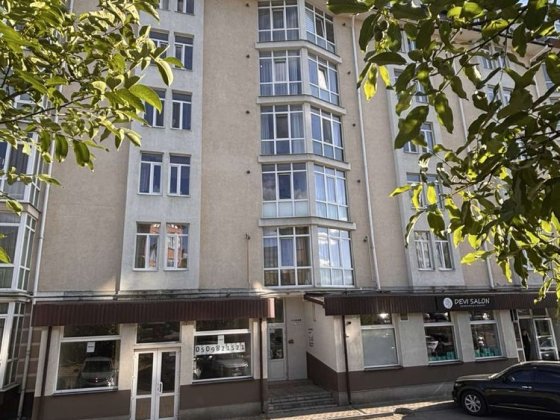 Здам комерційне приміщення, р-н вул. Відродження Липини