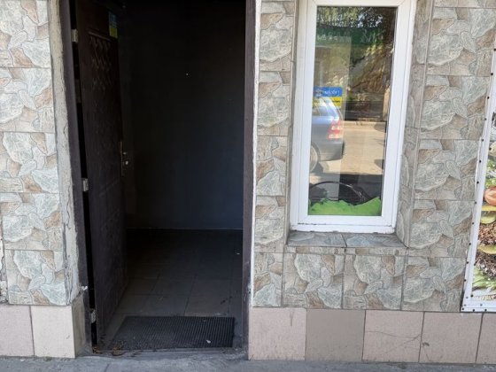 Сдам помищение 12 квадратов