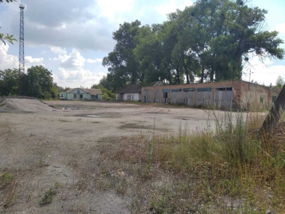 Виробнича база 750 кв.м на фасаді траси Т-06-11 (оренда, Попільня) Попельня