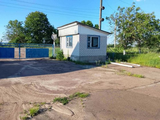 Оренда промислової бази 2080 м² із великим майданчиком 2.26 га в смт Хорошів Хорошів
