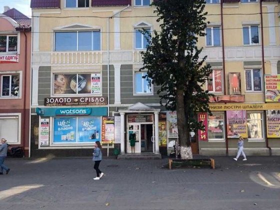 Оренда. ТЦ. 2 поверх .Центр.
.