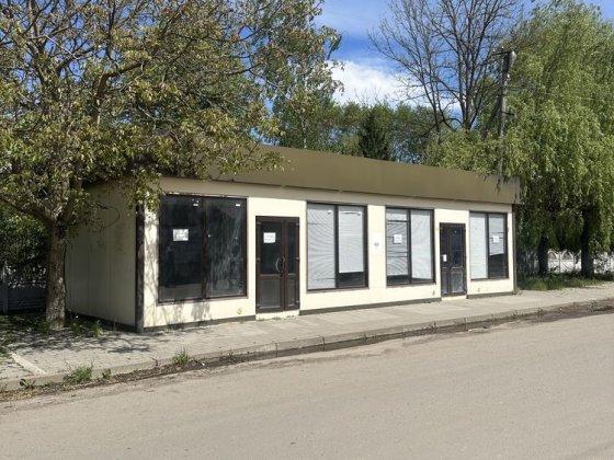 Оренда продаж комерція Тысменица