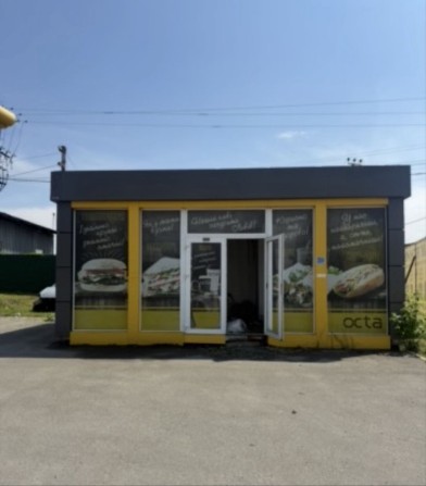 Здається в оренду приміщення під магазин/кафе/бістро - фото 1