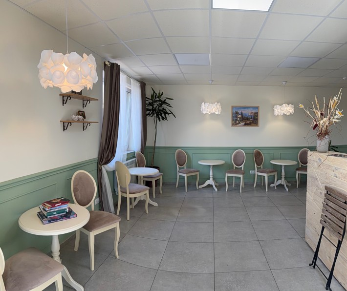 Здаю в оренду приміщення з літньою терасою - фото 1