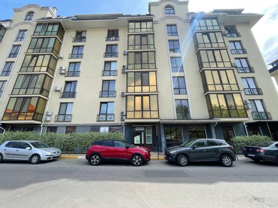 Оренда Фасадного,Торгового приміщення з ремонтом в ЖК Almond. Гатне. 126м2 Гатне