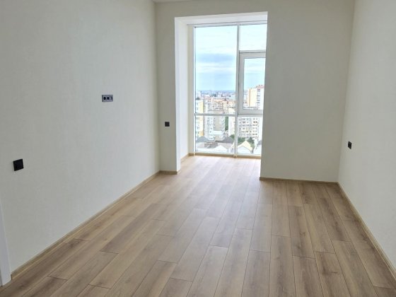 Сахарова/ 20 Жемчужина  В продаже шикарная квартира с ремонтом 42 кв.м.  Гардеробная  Раздельный сан Крыжановка