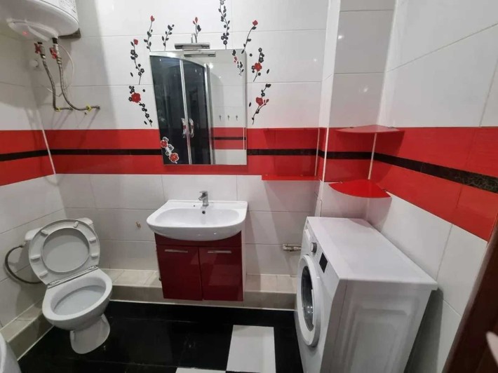 Продам 1-ком. квартиру в ЖМ Радужный - фото 1