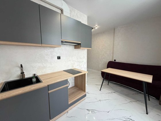 Продам студию ремонт Таировские Сады 33 тыс.у.е Лиманка