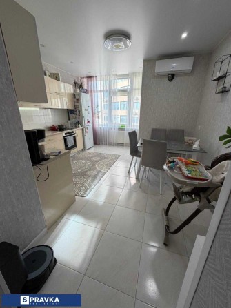 Продам 2-х ком с ремонтом в Кадоре на Сахарова - фото 1