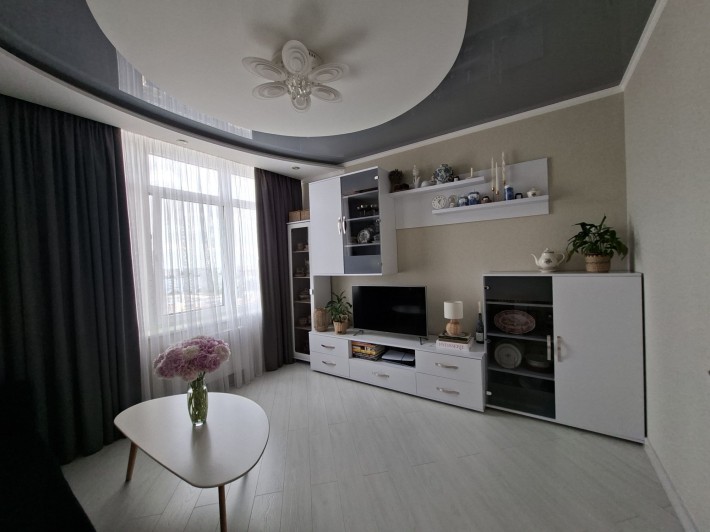 Продам 1-ком в Кадоре на Сахарова. Полная комплектация! - фото 1