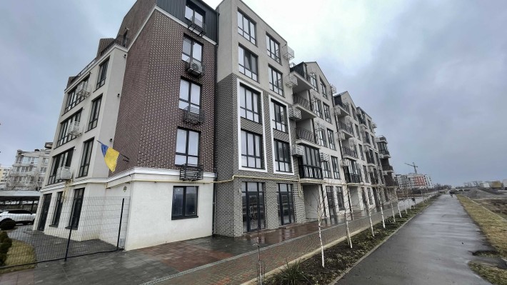 Продам 1 квартиру в ЖК "Чайка Люкс". Новый сданный дом - фото 1
