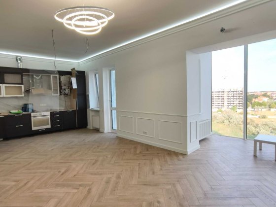 Продам простору 2-кім квартиру  в ЖК "Зелений мис" (пентхаус) Крыжановка