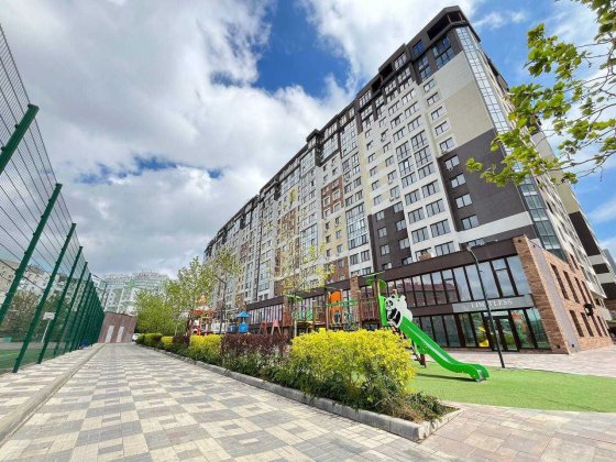 Продаж 2-кімнімнатної квартири в ЖК" Приморські сади" Крыжановка