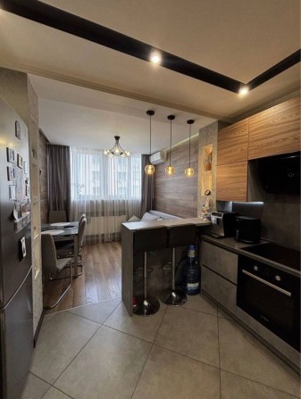 Продам 1 комнатную квартиру  45 кв м Радужный/ Лиманка/ программы - фото 1