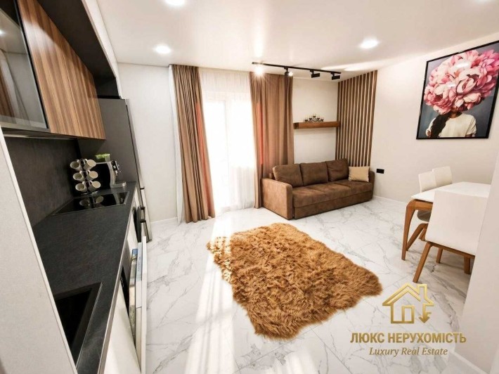Продам 3 комнатную квартиру 57 Жемчужина, новый евроремонт! - фото 1