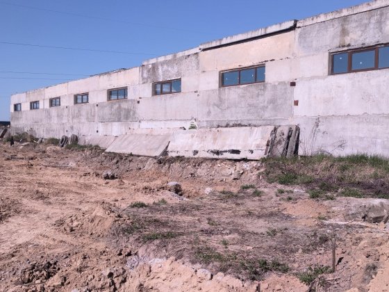 Оренда 1500м2 склад ангар виробництво паркувальний майданчик 10км від Києва Крюковщина