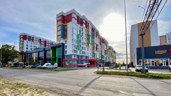 Оренда приміщення 126 кв.м фасад, під магазин квітів,  салон краси, Чабани, трафік, поряд Траш - фото 1