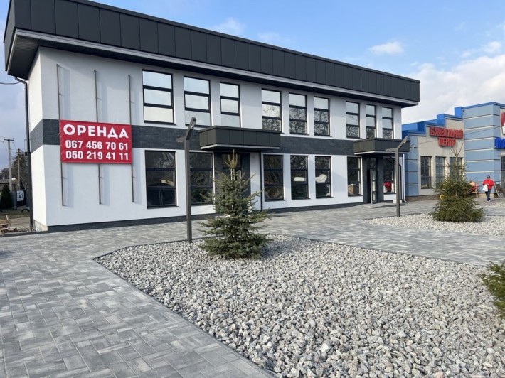 Оренда комерційного приміщення місто Яготин центральна частина міста - фото 1