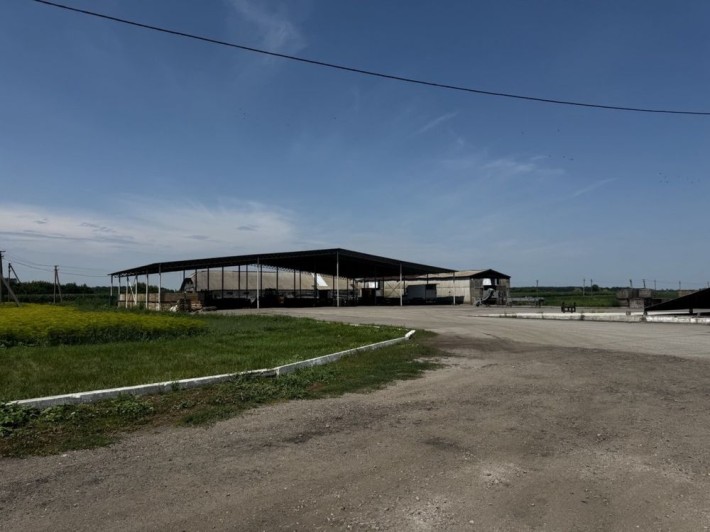 Оренда - відритої площі 20,000 м², критих складів 7,000 м² - фото 1