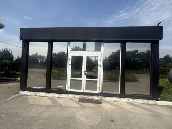 Здається в оренду приміщення під магазин Гнатівка