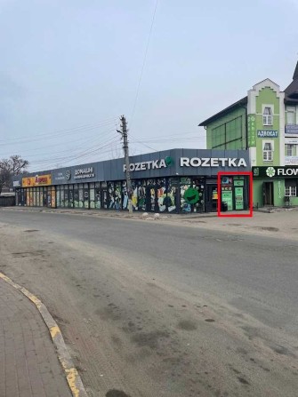 Здам в оренду 4 кв.м (суборенда) під ремонт ключів, каву або побутові послуги - фото 1
