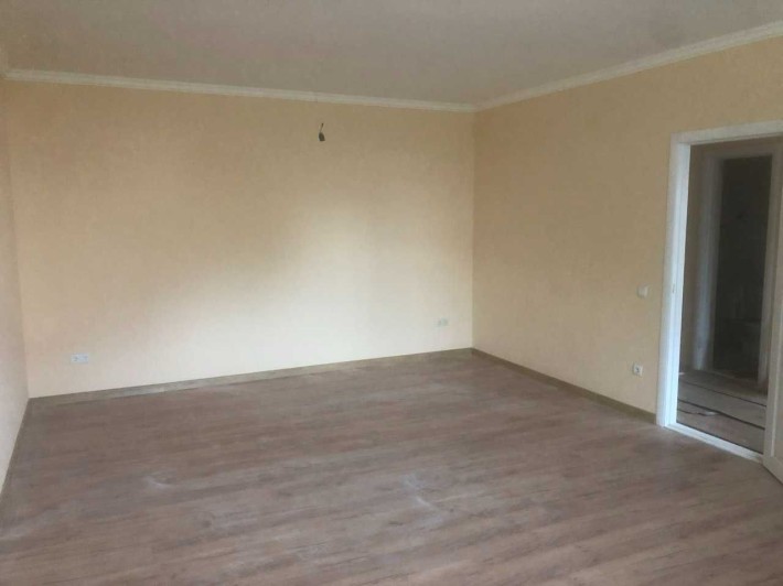 Хотів, вул.Партизанська, оренда приміщення 18 кв.м. - фото 1