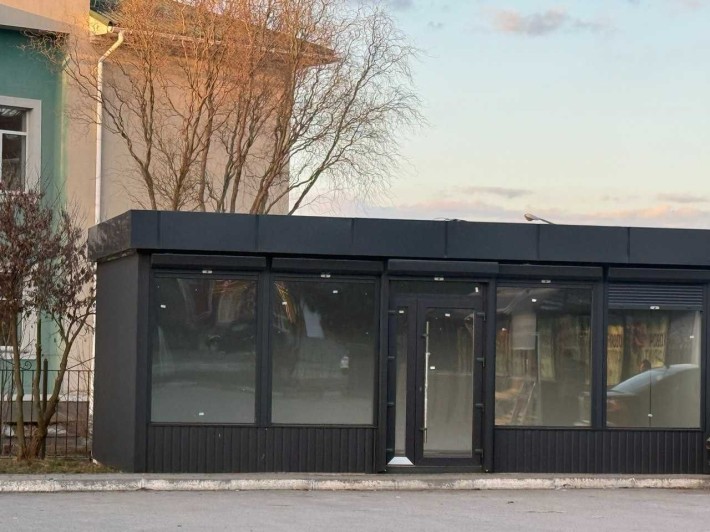Приміщення, магазин, МАФ, 30 м з окремим входом у с.Хотів. Оренда - фото 1