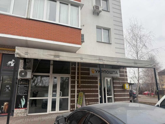 Оренда приміщення 26 кв.м, салон/магазин/офіс, окремий вхід. Хотів. Хотов