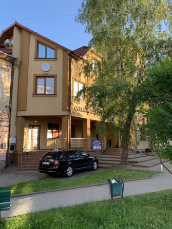 Оренда нерухомості у центральній частині міста - фото 1
