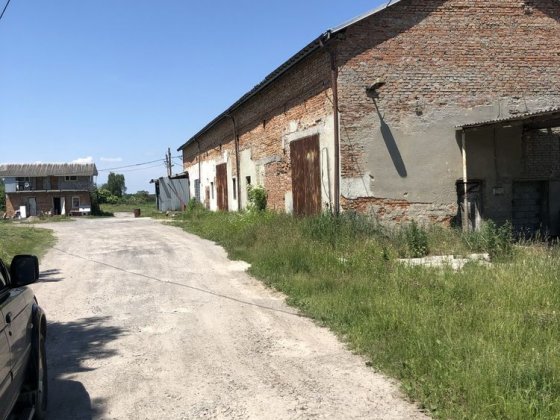 Здам в оренду приміщення 1000 м2 можна частинами.50грн/м2.м.Пустомити Пустомити