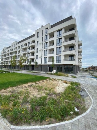 ОРЕНДА МАГАЗИНУ 106кв.м. Городок, кутове, фасадне - фото 1