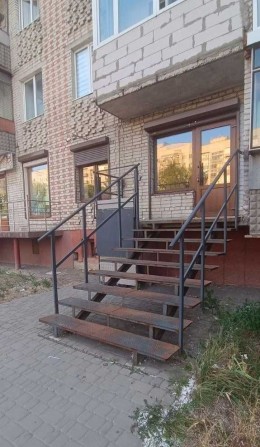 Оренда комерційного приміщення Львів, Рясне 1 - фото 1