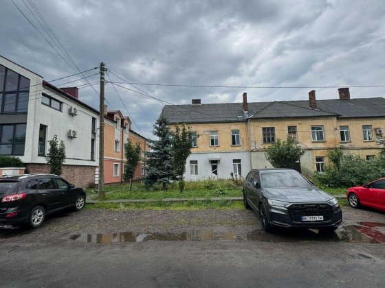 нежитлове приміщення м. Жовква Жовква