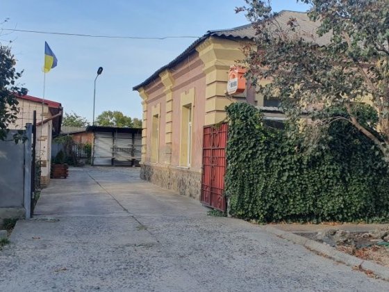 Продаж комерційного приміщення вільного призначення.