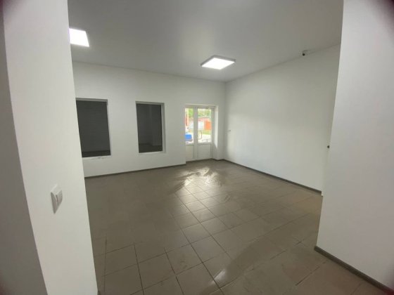 Здам в оренду приміщення (Нова Водолага район Поліклініки )30 кв , Нова Водолага