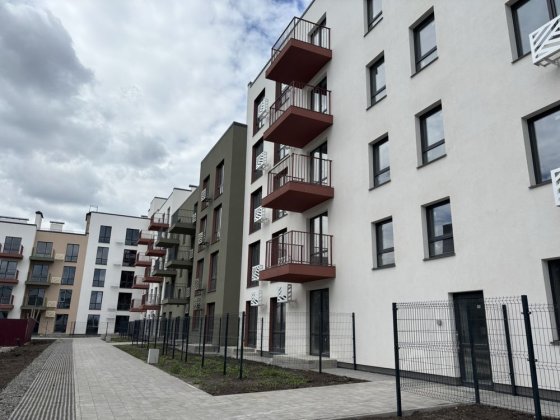 Продаж 1 квартири на Свбурбії Красилів