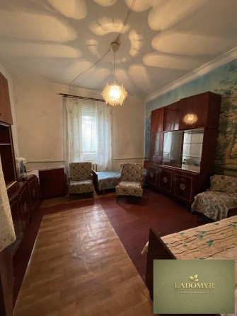 Продаж / Квартира / Героїв Майдану, Острог - фото 1