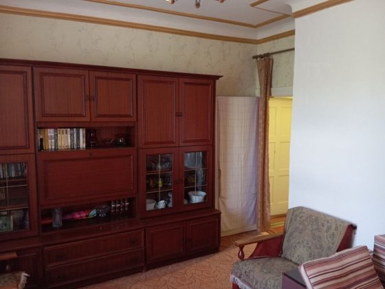 Продам 3-кімнатну квартиру в центрі Тростянец
