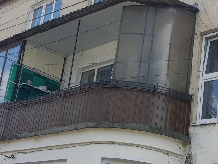 Простора 3-кімнатна квартира з земельною ділянкою в самому серці м. Теребовля - фото 1