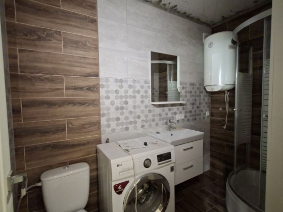 Продам простору 3х кімнатну квартиру з газовим опаленням  на 1 поверсі/6,вул. Підгороднянське шоссе, Первомайськ