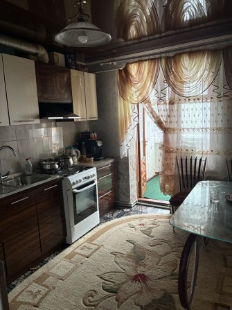 Продаю 3-х кім. квартиру( 92 кв.) - фото 1