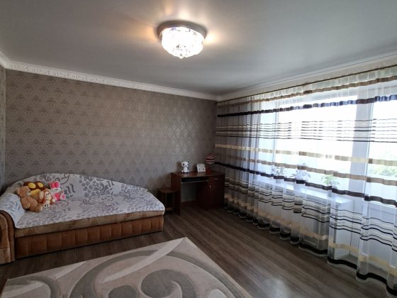 Ціну знижено !Продам сучасну 2 кімнатну квартиру в цегляному поверховому будинку район  Нацгвардійсь Первомайськ